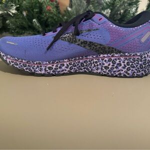 Brooks Ghost Sneakers Size 10